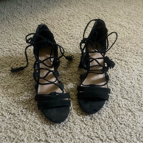 Elegant Black suede Lace-Up ballerina gladiator kitten boxy heels sandals - Picture 1 of 5